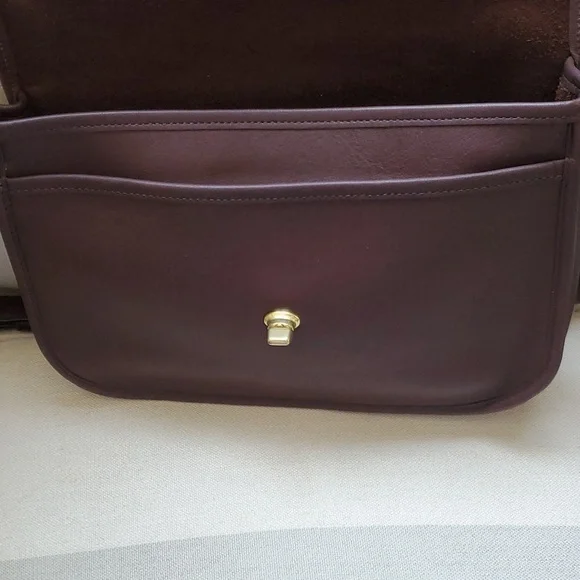 Coach Vintage 9790 Flap Bag - Picture 4 of 14